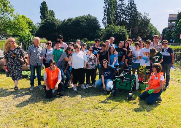 Fiori e verde per la piazzetta Tenconi di Legnano 