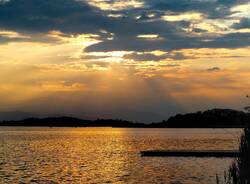 foto loredana cassetta oggi nel varesotto tramonto lago varese