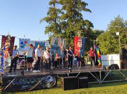 Il Lago di Comabbio in festa per la prima serata di Palio