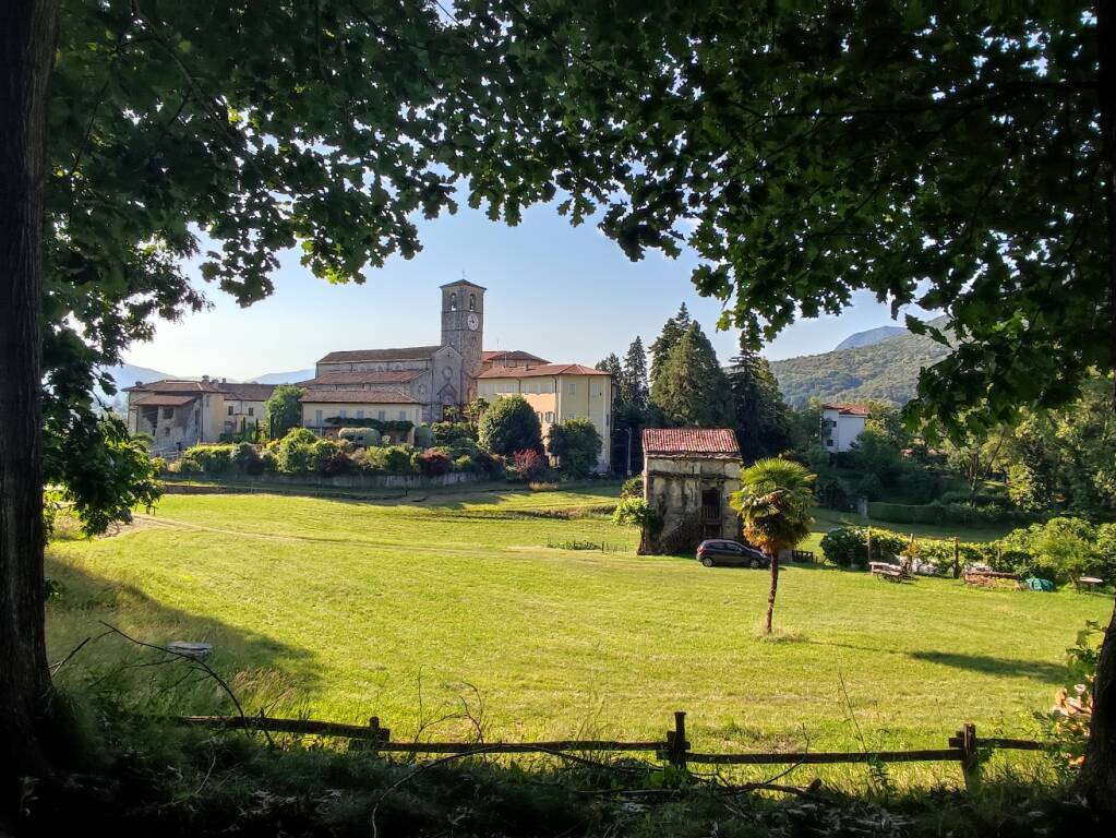 La canonica di Brezzo di Bedero