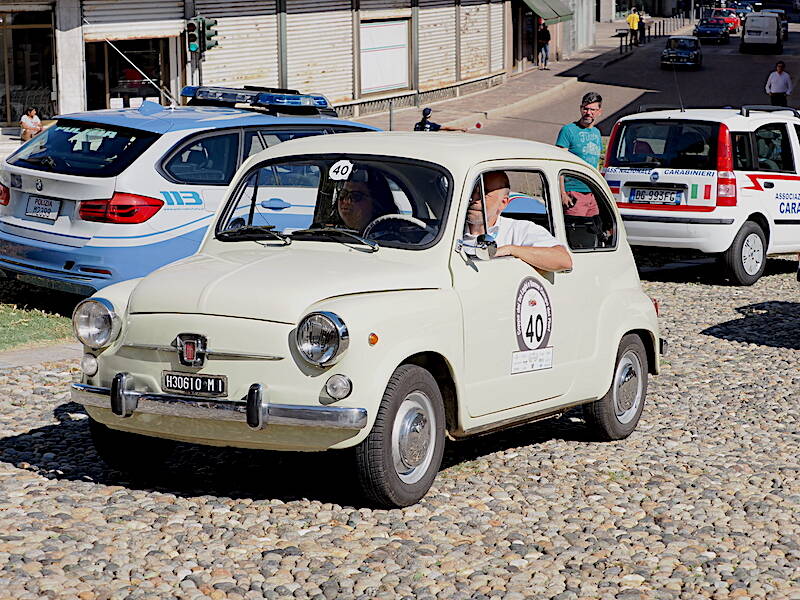 Le foto della Varese - Campo dei Fiori, le automobili storiche 