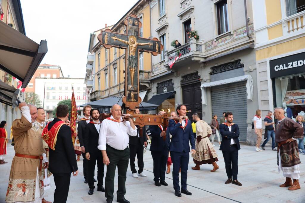 Palio di Legnano: la Croce di Ariberto d'Intimiano è tornata a Legnarello