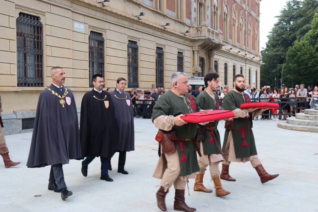 Palio di Legnano: la Croce di Ariberto d'Intimiano è tornata a Legnarello