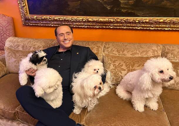 E’ morto Silvio Berlusconi, nelle foto il ricordo di una vita