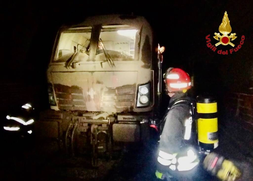 Treno merci deragliato a Laveno Mombello