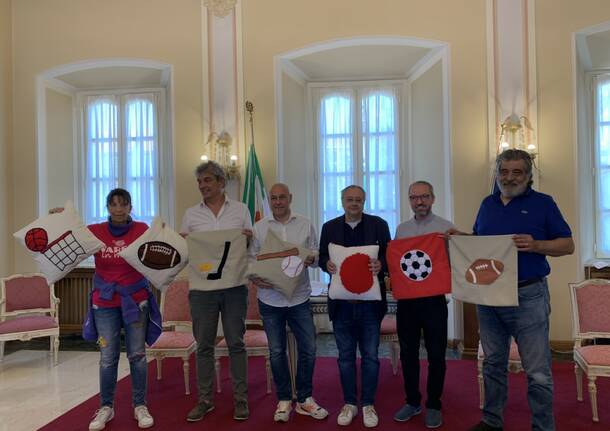 Un cuscino per volare alto con varese in maglia