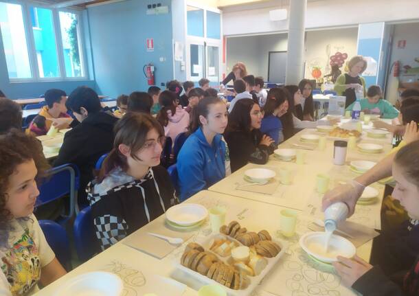 Una colazione sana alla scuola di Buguggiate