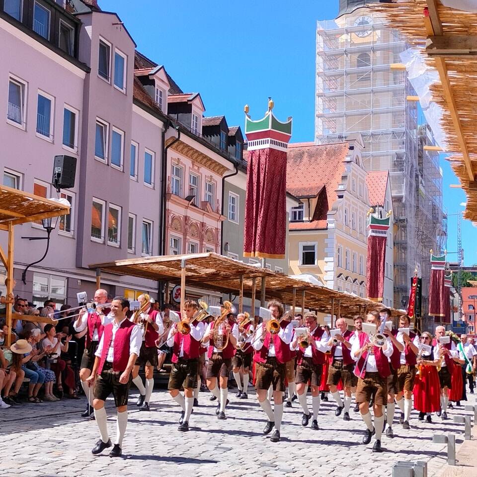 banda di busto garolfo alla Tänzelfest