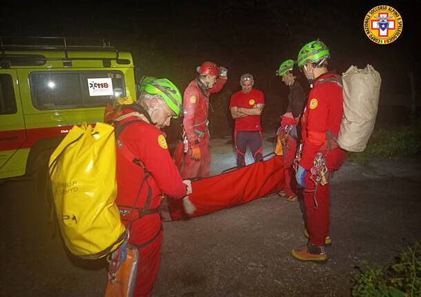 Il soccorso della speleologa in provincia di Bergamo