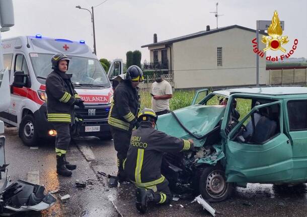 Panda contro camion a Castelseprio