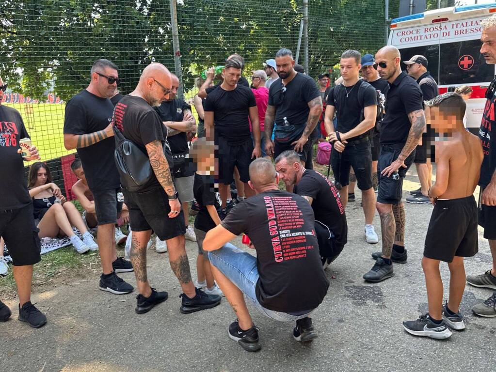 Centinaia di tifosi rossoneri a Milanello per il raduno del Milan