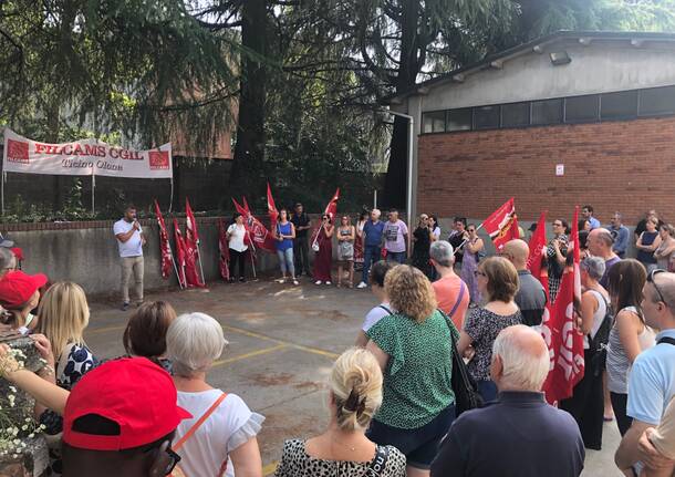 Crisi Gran Casa: lavoratori in sciopero a Legnano 