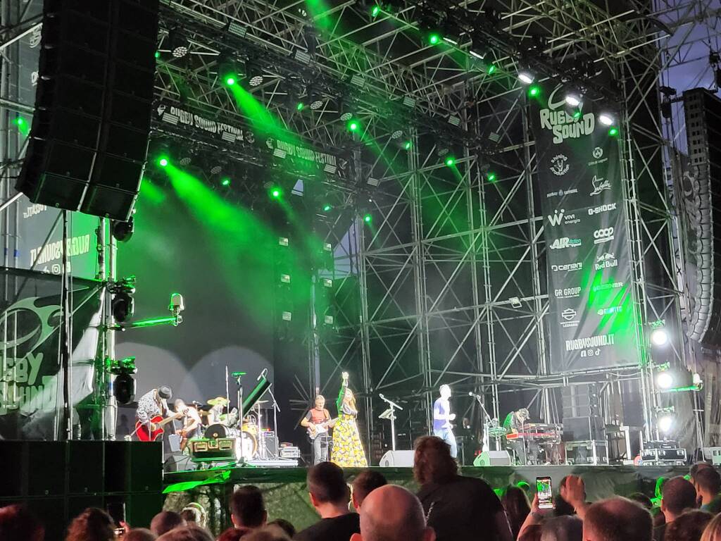Cristina D'Avena e i Gem Boy al Rugby Sound Festival