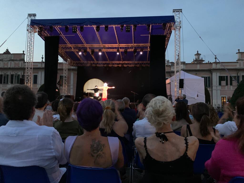 Drusilla Foer ai Giardini estensi 