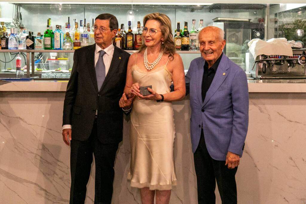 Festeggiati in Famiglia Legnanese i soci storici con più 40 anni di presenza in associazione