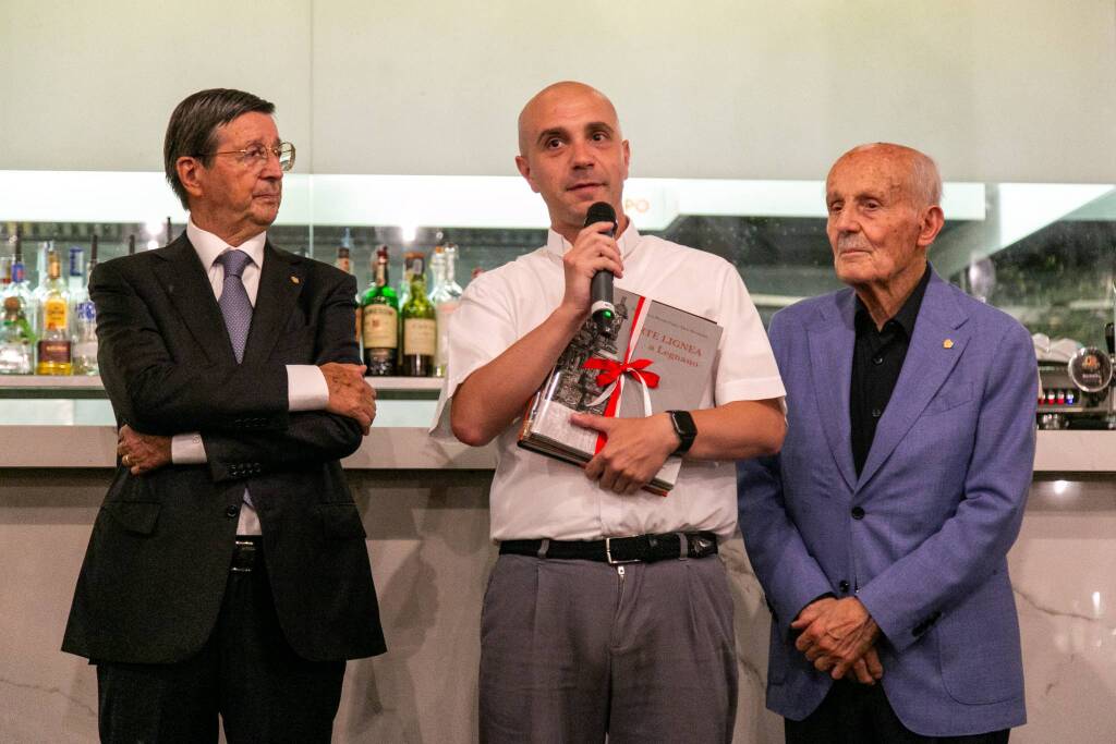 Festeggiati in Famiglia Legnanese i soci storici con più 40 anni di presenza in associazione