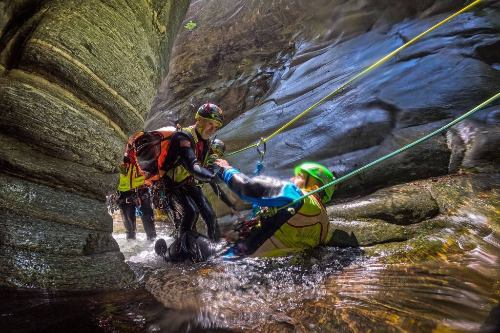 La grande esercitazione in forra del Soccorso Alpino