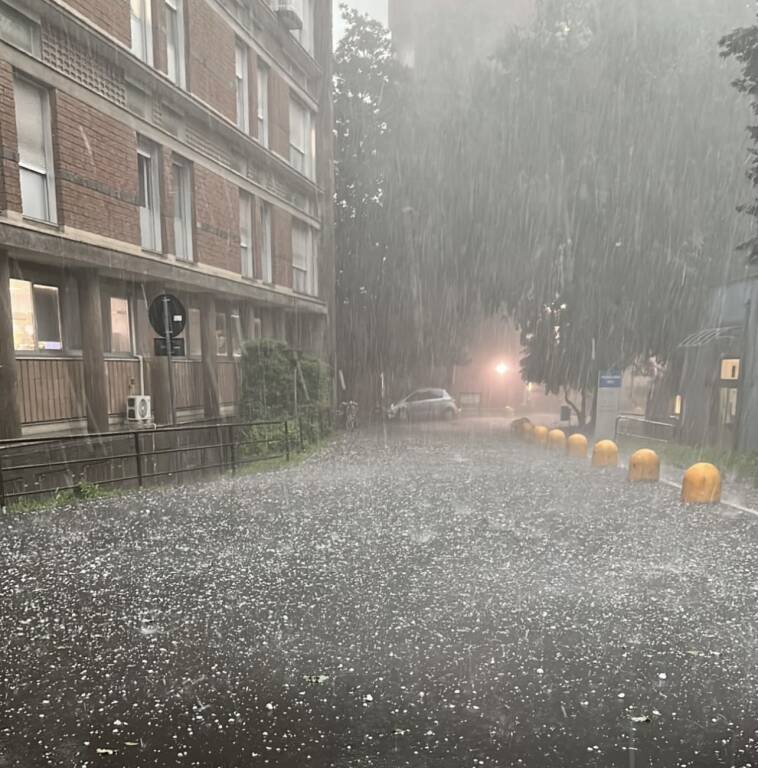 La grandinata su Saronno, le foto di Ezio Cairoli 