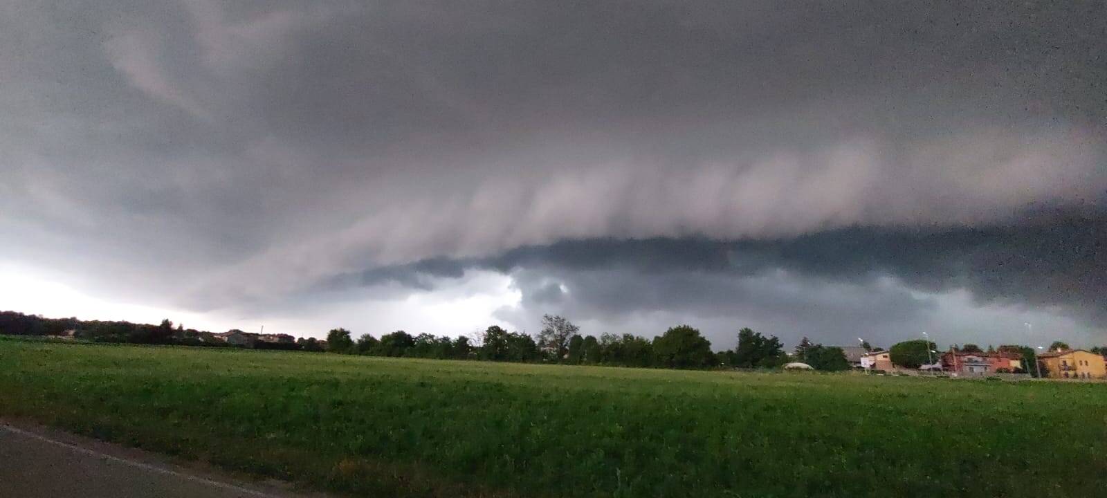 Nuvole temporale Tradate (foto di Mara Ravazzani)