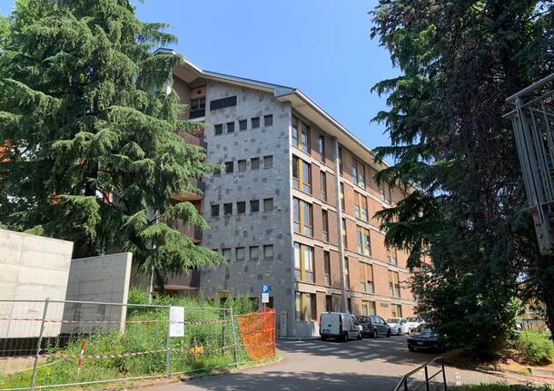 padiglione marrone e padiglione blu ospedale saronno