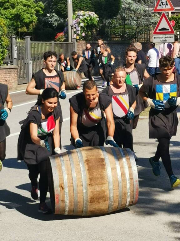 Palio dei Castelli 2023, la Corsa dei Cerchi e i momenti solenni