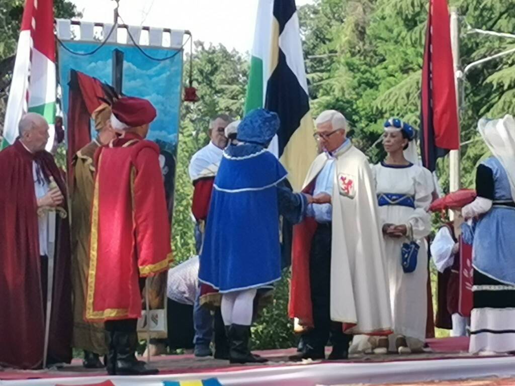 Palio dei Castelli 2023, la Corsa dei Cerchi e i momenti solenni
