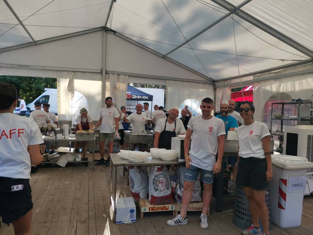Palio dei Castelli 2023, la Corsa dei Cerchi e i momenti solenni