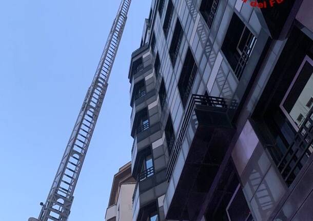 Vigili del Fuoco Milano: incendio in largo Augusto 