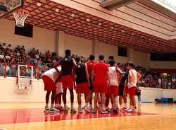 Allenamento davanti ai propri tifosi per la Openjobmetis