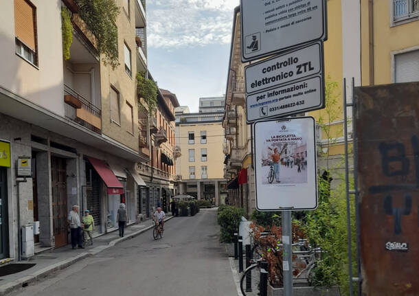 cartelli biciclette ZTL Legnano