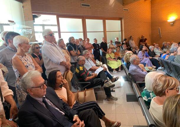 cerimonia di commiato a Valerio Crugnola