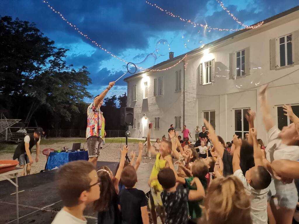 I bambini protagonisti a Castiglione in una serata da sogno al Castello 