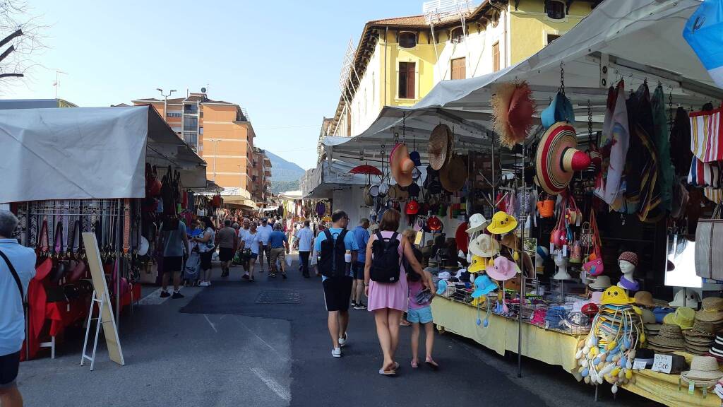 Il mercato di Luino