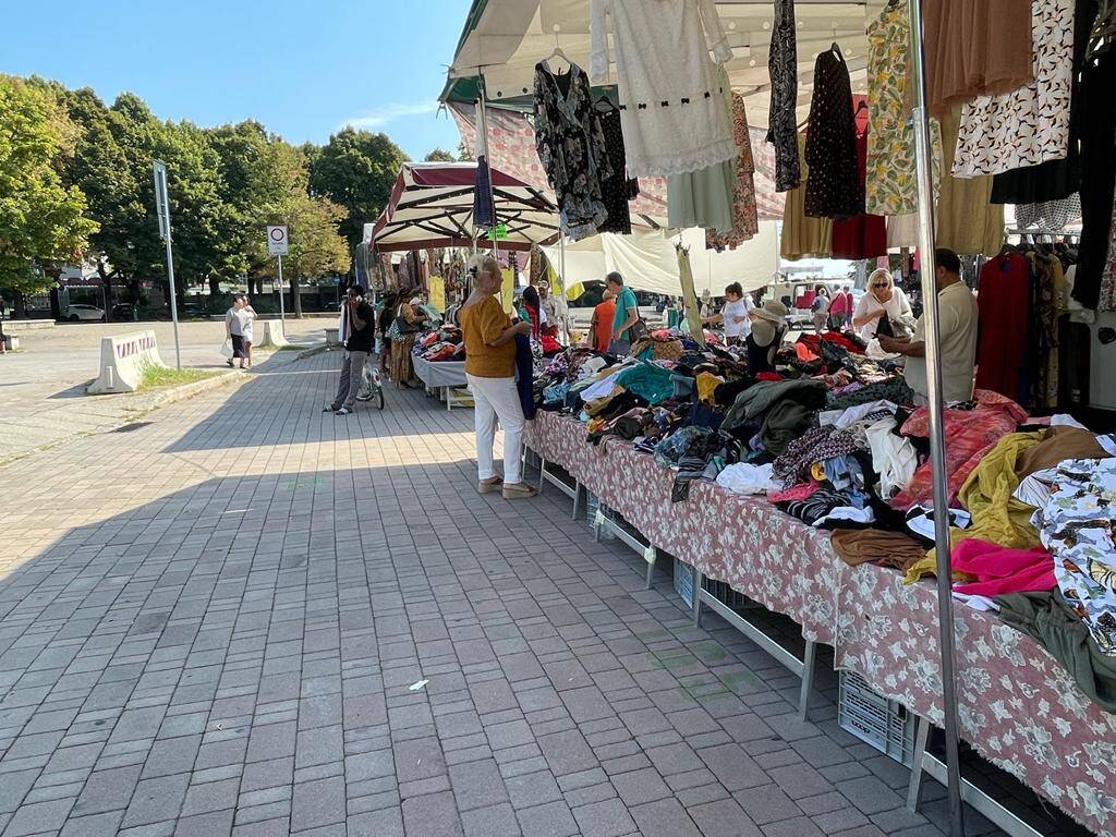 Mercato di Legnano a Ferragosto