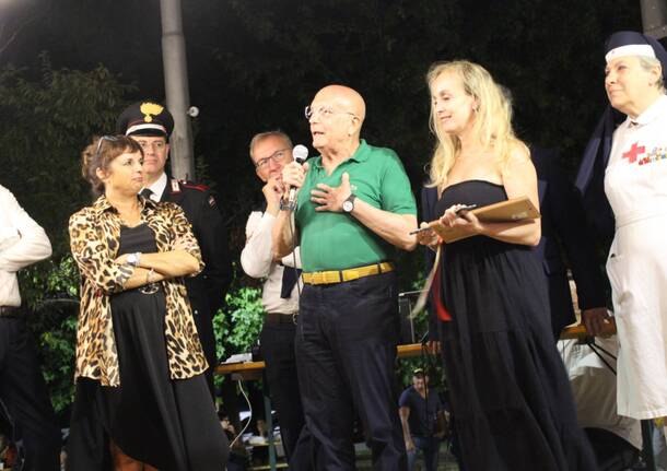 Porto Valtravaglia dà la cittadinanza onoraria a Gabriele Albertini