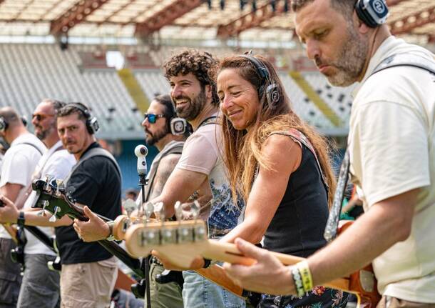 A Cesena il concerto di Rockin’ 1000 per l’Emilia Romagna