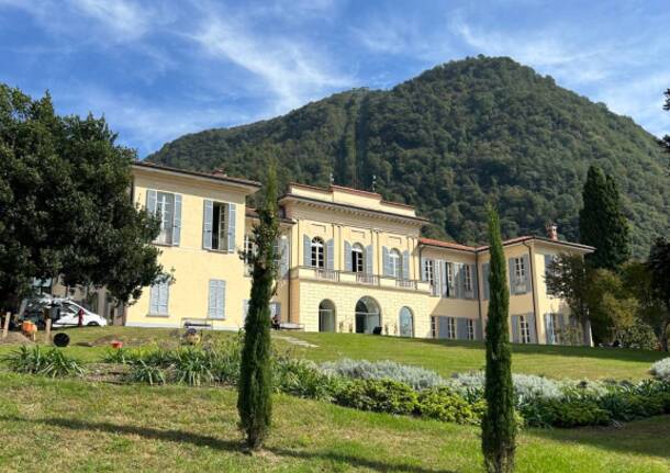 A Laveno Mombello il festival della biblioterapia: le foto del primo giorno 