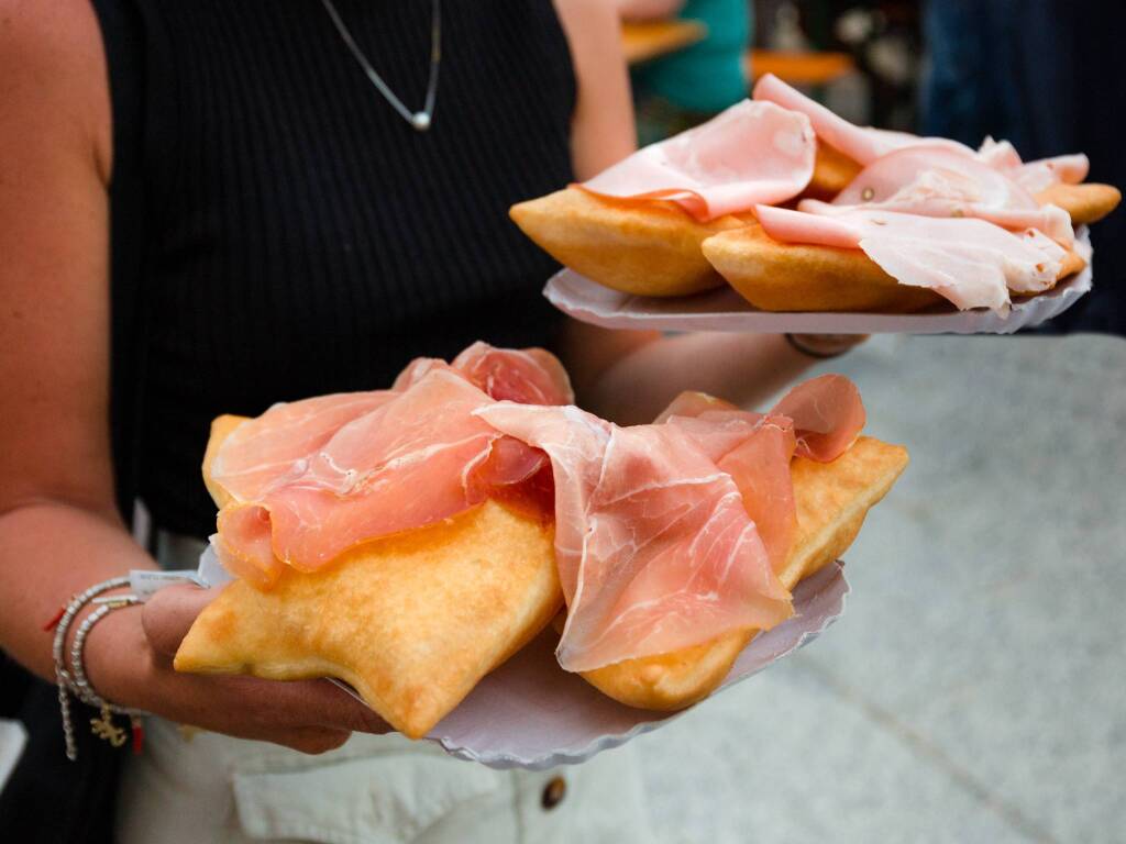 A Legnano un week-end di musica e gusto unico del cibo di strada con il Rolling Truck Street Food Festival