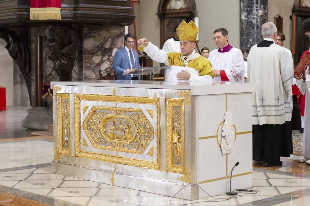Arcivescovo Delpini in parrocchia San Domenico. Foto by Stefano Borsani