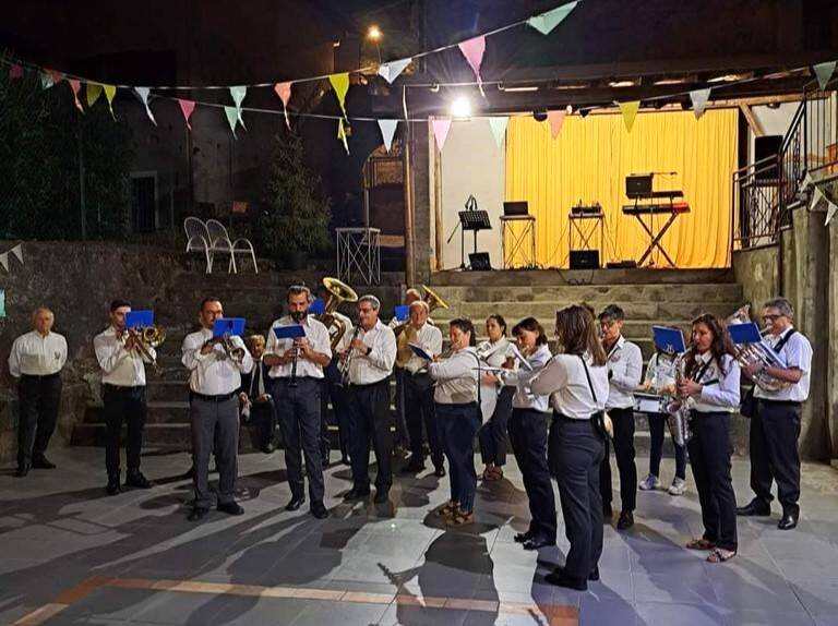 Cadegliano Viconago - La festa della Madonna delle Grazie ad Arbizzo