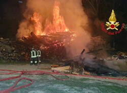 Fiamme in via Corridoni a Varese