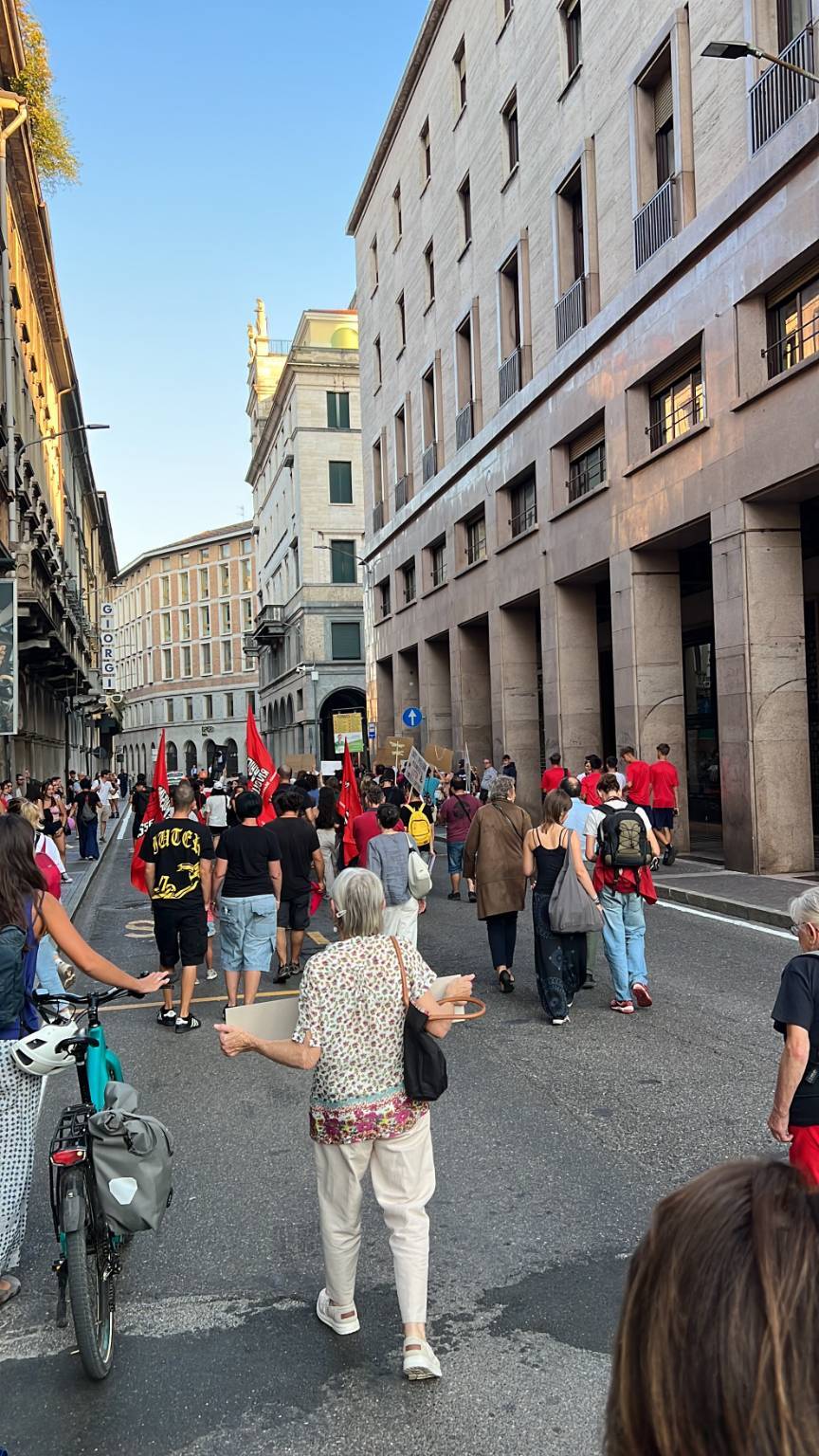 FemVa sfila in centro di Varese contro la violenza di genere