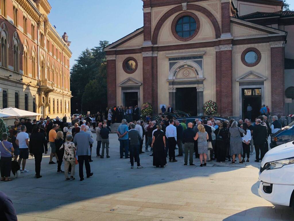 I funerali di Pietro Cozzi e Marisa Agliati a Legnano