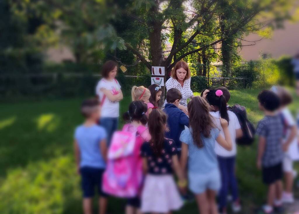 il ciliegio regala matite alle primaria galilei