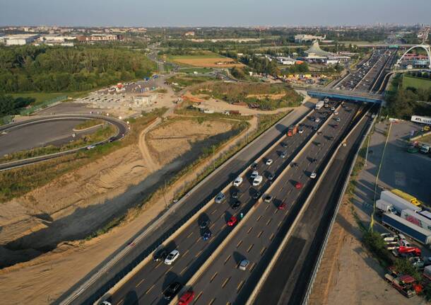 L'inaugurazione della quinta corsia sulla A8 a Lainate