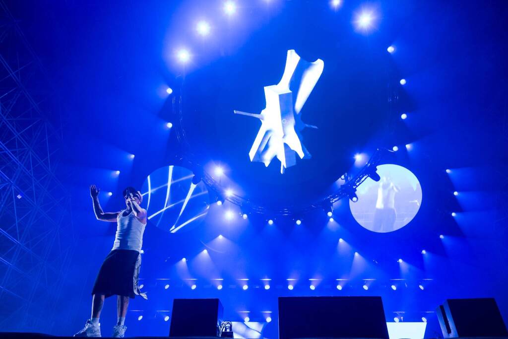 Lazza in concerto al Mediolanum Forum di Milano 
