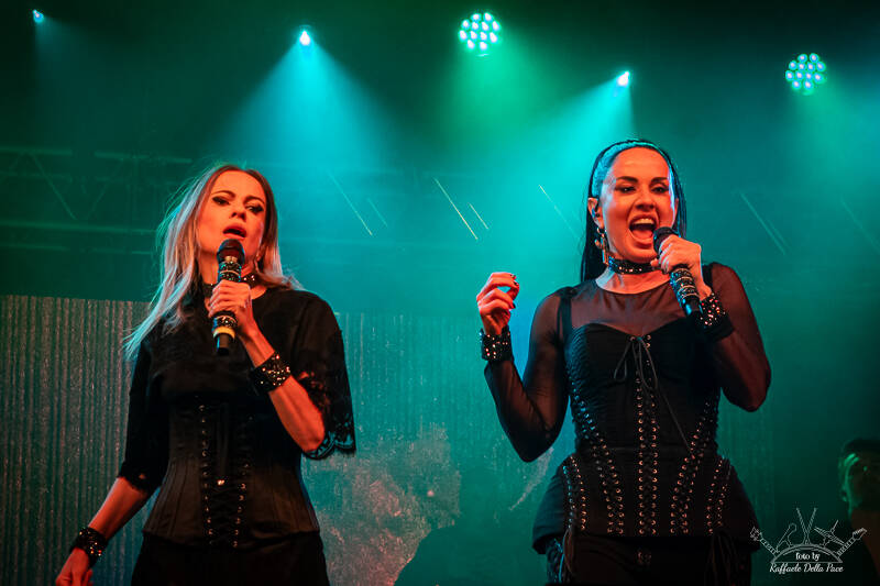 Paola e Chiara in concerto al Circolo Magnolia di Milano 