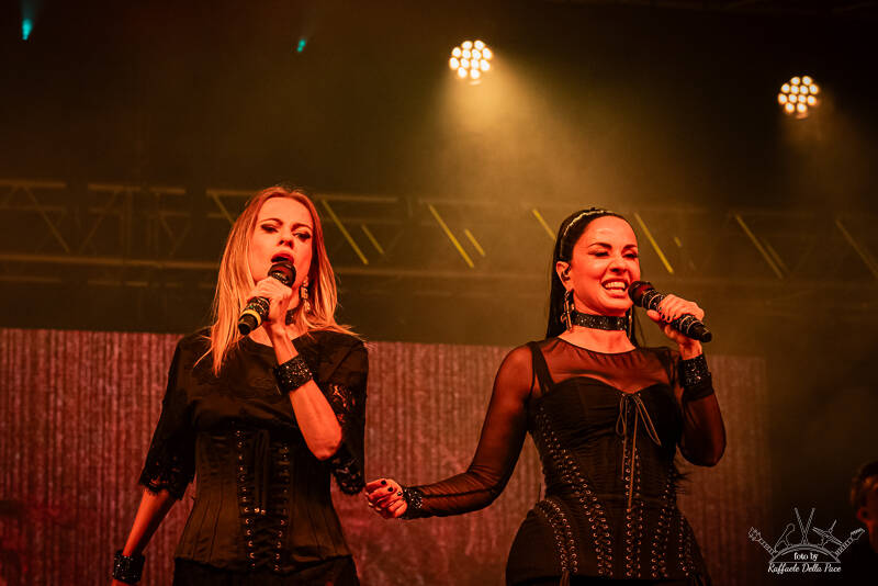 Paola e Chiara in concerto al Circolo Magnolia di Milano 