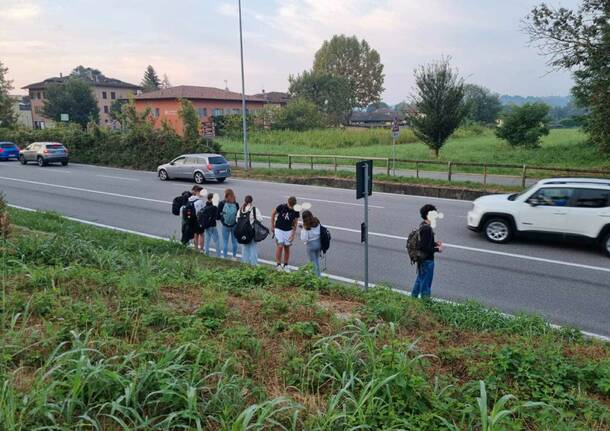 sicurezza fermata pullman alla schiranna