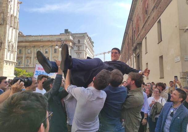 Tra i 15 diaconi ordinati in Duomo a Milano il legnanese Gioele Asquini